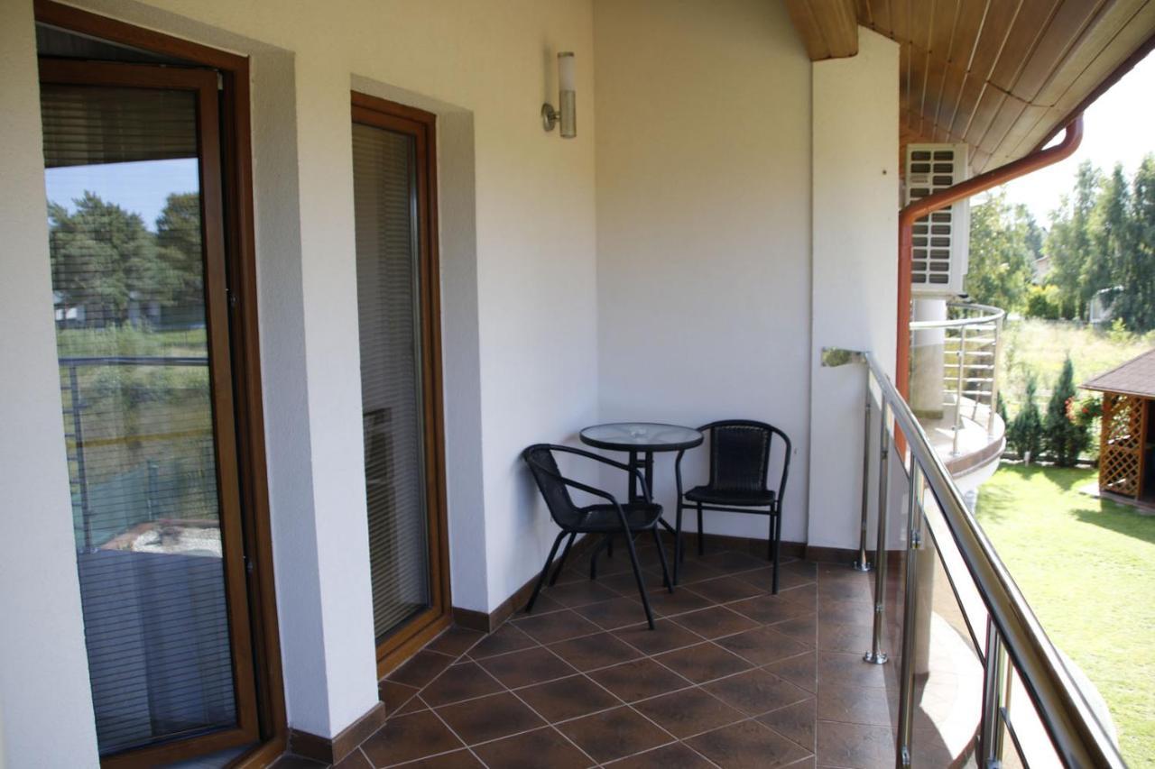 Willa Laura Rowy - Apartamenty Nad Morzem Exterior foto